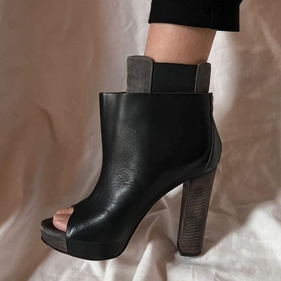 RARE‎ Diesel  Ankle Booties - Picture 1 of 13